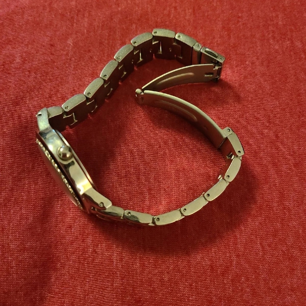 Watch - Picture 2 of 2